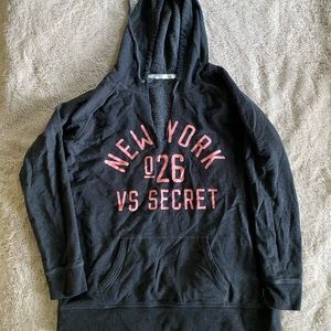 Victoria’s Secret lightweight pullover